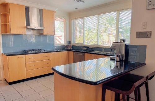 Mulgrave Villa | 400 m² Villa ∙ 12 guests