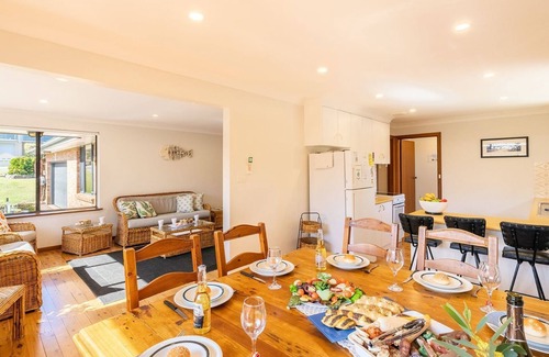 Shoal Bay House | 41 Leonard Avenue - boat parking & aircon