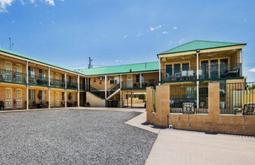 Central Mudgee Hotel | 42 m² Motel ∙ 4 guests