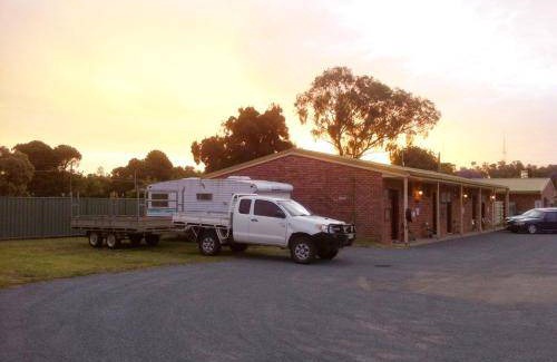 Tocumwal Hotel | 45 m² Motel ∙ 3 guests