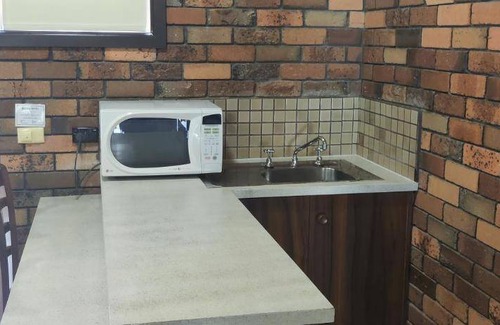 West Wodonga Hotel | 47 m² Motel ∙ 3 bedrooms ∙ 9 guests