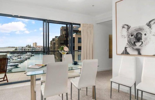 Glenelg Apartment | 50 m² Apartment ∙ 1 bedroom ∙ 2 guests