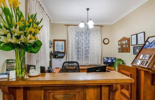 Ballina Hotel | 50 m² Motel ∙ 3 bedrooms ∙ 6 guests