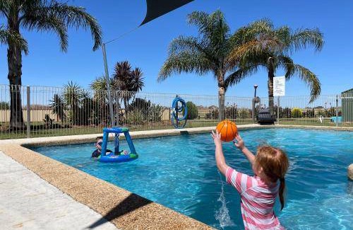 Kerang Resort | 50 m² Resort ∙ 2 bedrooms ∙ 6 guests