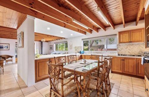 Abbey House | 500 m² House ∙ 5 bedrooms ∙ 10 guests