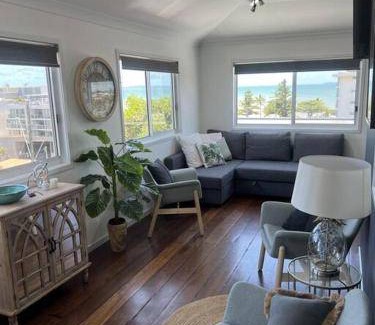 Yeppoon House | 512 m² House ∙ 3 bedrooms ∙ 9 guests