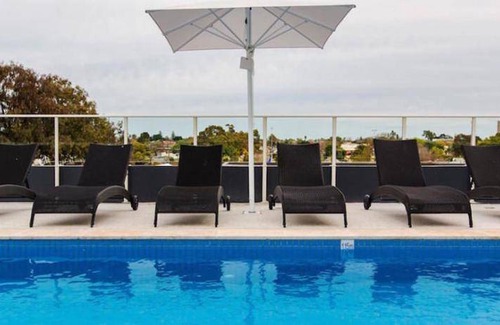 Walkerville Apartment | 54 m² Serviced apartment ∙ 2 bedrooms ∙ 10 guests