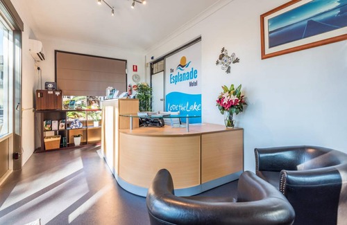 Warners Bay Hotel | 56 m² Motel ∙ 3 bedrooms ∙ 10 guests