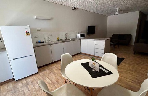 Coober Pedy Apartment | 60 m² Apartment ∙ 3 bedrooms ∙ 8 guests