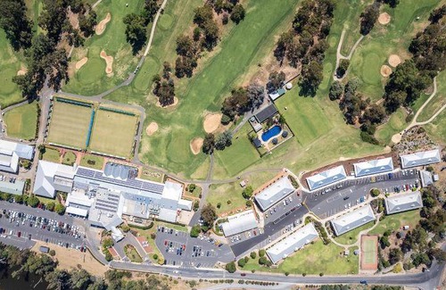 Mulwala Resort | 600 m² Resort ∙ 3 bedrooms ∙ 6 guests