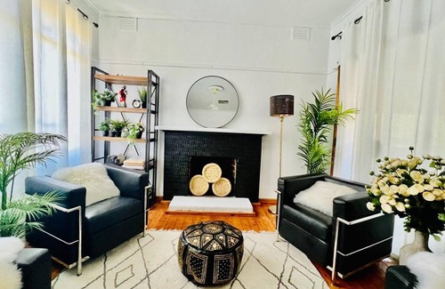 Ashwood House | 640 m² House ∙ 4 bedrooms ∙ 12 guests