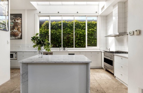 St Kilda West House | 646 m² House ∙ 3 bedrooms ∙ 6 guests