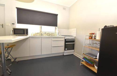 Henley Beach Apartment | 65 m² Apartment ∙ 1 bedroom ∙ 2 guests