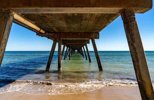 Henley Beach Apartment | 65 m² Apartment ∙ 1 bedroom ∙ 2 guests