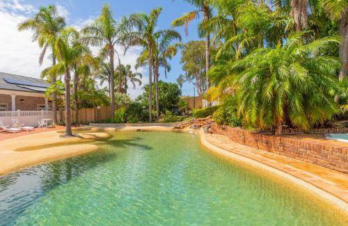 Forresters Beach Hotel | 65 m² Hotel ∙ 10 guests