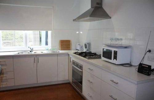 Bendalong House | 65 m² House ∙ 3 bedrooms ∙ 6 guests