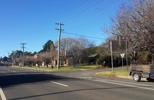 Robertson Hotel | 65 m² Motel ∙ 4 guests
