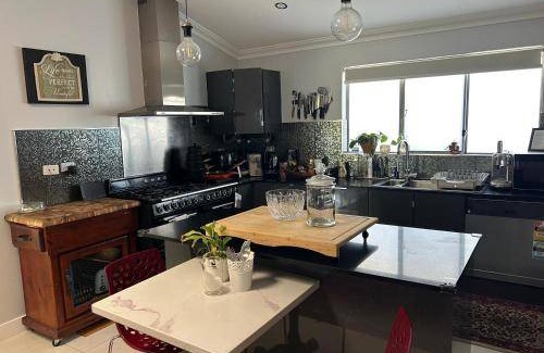 Kallaroo House | 690 m² House ∙ 4 bedrooms ∙ 14 guests