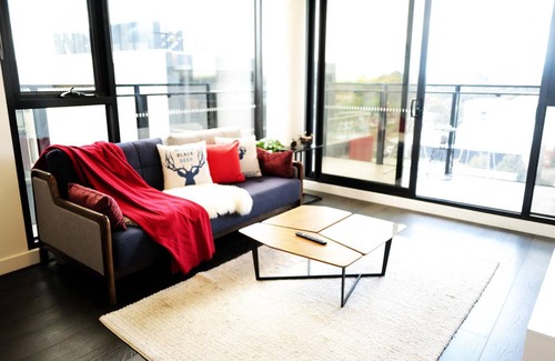 Box Hill Apartment | 70 m² Apartment ∙ 2 bedrooms ∙ 5 guests