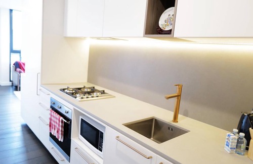 Box Hill Apartment | 70 m² Apartment ∙ 2 bedrooms ∙ 5 guests