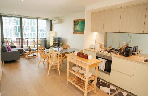 Docklands Apartment | 70 m² Apartment ∙ 2 bedrooms ∙ 4 guests