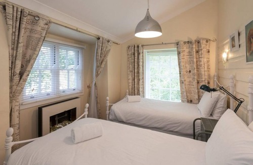 Blackheath House | 70 m² House ∙ 2 bedrooms ∙ 4 guests