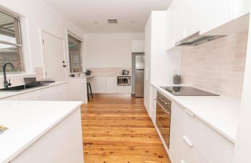 Bletchington House | 700 m² House ∙ 3 bedrooms ∙ 6 guests
