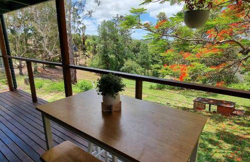 West Woombye House | 72 m² House ∙ 2 bedrooms ∙ 4 guests