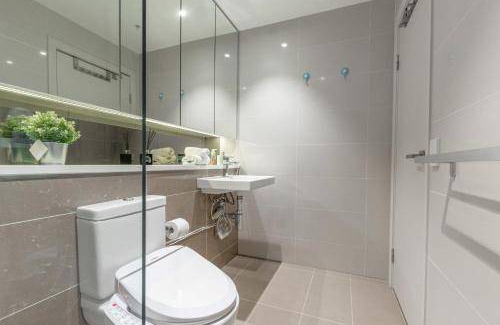 Wentworth Point Apartment | 73 m² Apartment ∙ 2 bedrooms ∙ 4 guests