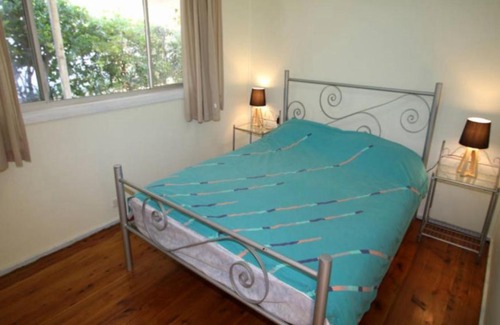 Hawks Nest House | 76 Booner Street Hawks Nest