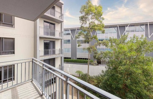 North Ryde Apartment | 77 m² Serviced apartment ∙ 2 bedrooms ∙ 127 guests