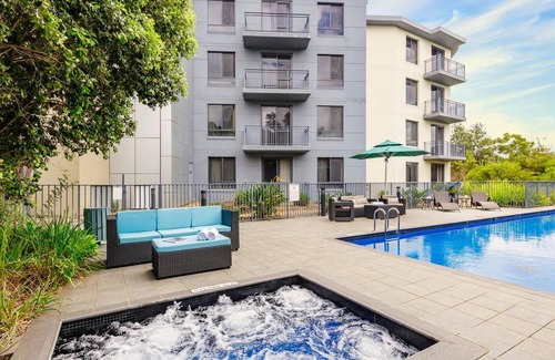 North Ryde Apartment | 77 m² Serviced apartment ∙ 2 bedrooms ∙ 127 guests