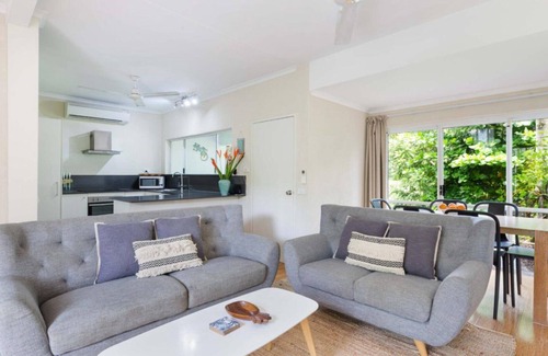 Port Douglas House | 79 Reef Resort | Private Villa Close to Beach