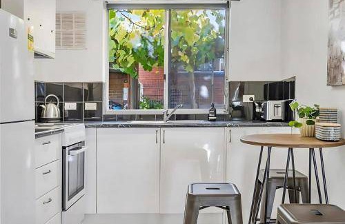 North Hobart Apartment | 80 m² Apartment ∙ 2 bedrooms ∙ 4 guests