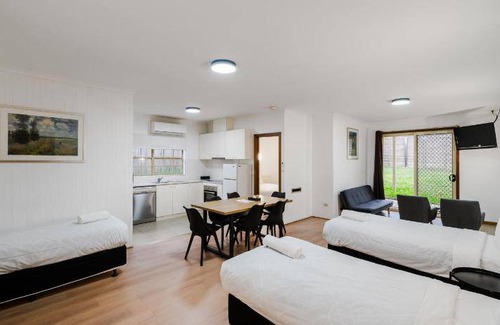 Lilydale Hotel | 80 m² Motel ∙ 2 bedrooms ∙ 127 guests
