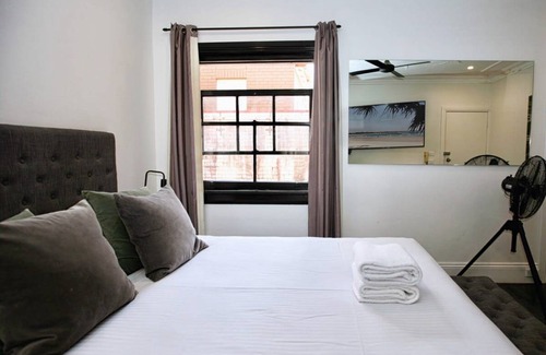 Potts Point Apartment | 81 m² Apartment ∙ 2 guests