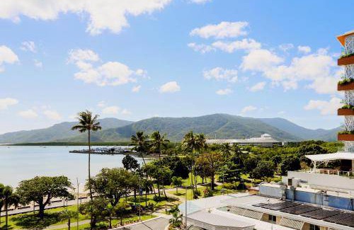 Cairns Central Business District Apartment | 87 m² Apartment ∙ 2 bedrooms ∙ 4 guests