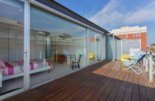 Collingwood Apartment | 90 m² Apartment ∙ 2 bedrooms ∙ 4 guests