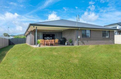 Central Mudgee House | 920 m² House ∙ 4 bedrooms ∙ 8 guests