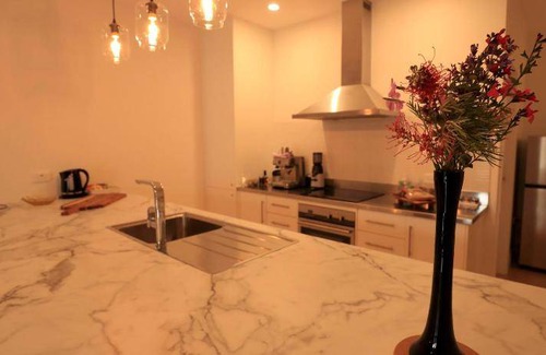 Strathalbyn Apartment | 96 m² Apartment ∙ 2 guests