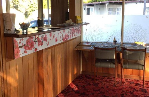 Eden Hotel | 98 m² Motel ∙ 3 bedrooms ∙ 127 guests