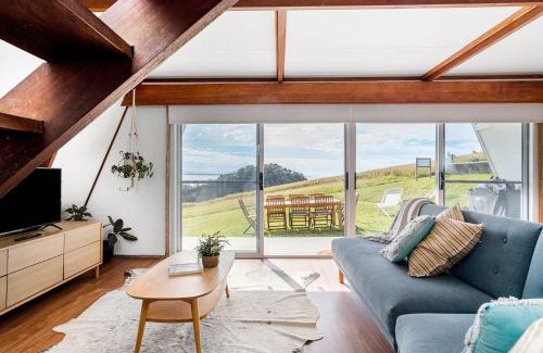 Scotts Head House | A Frame - 3 bedroom beachfront home