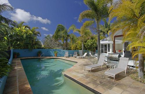 Ewingsdale House | Abode at Byron - private hideaway with 17m pool