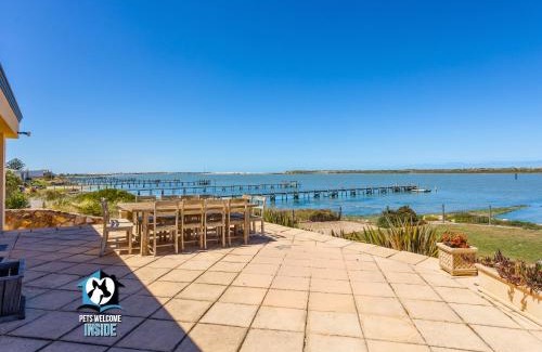 Nangkita House | Absolute Water Frontage with Boat Ramp