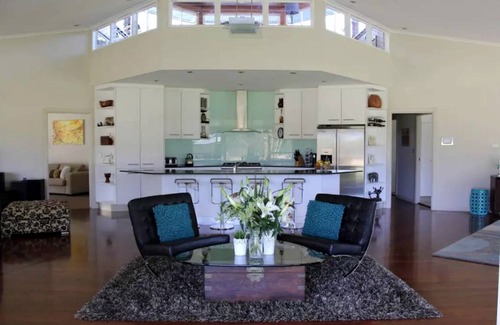 Caffreys Flat Other | Accommodation ∙ 1 bedroom ∙ 16 guests