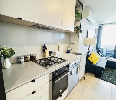 Parkville Apartment | ADEK Apartments North Melb - 2BR Apt near Melb Zoo with free Parking, Pool & Gym