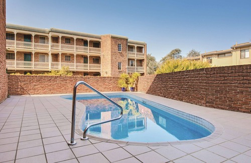 Manuka Apartment | Adina Serviced Apartments Canberra Kingston