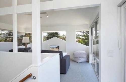 Werri Beach House | Amethyst / Werri Beach Tranquility