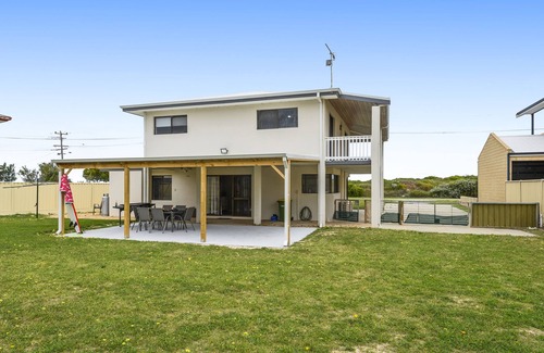 Lancelin House | Anchors Away - Uninterupted views of the bay