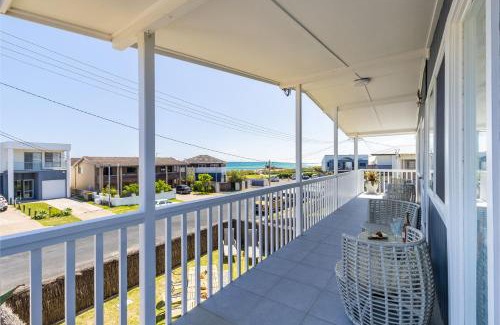 Anna Bay House | Anna Bay Beach Shack 44 Ocean Avenue fantastic 2 storey house with spectacular views